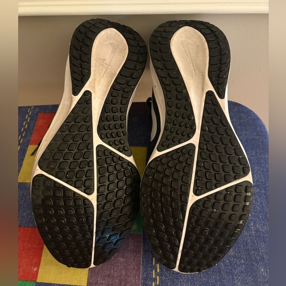 Nike Dark Blue Vomero 17 - Picture 7 of 8